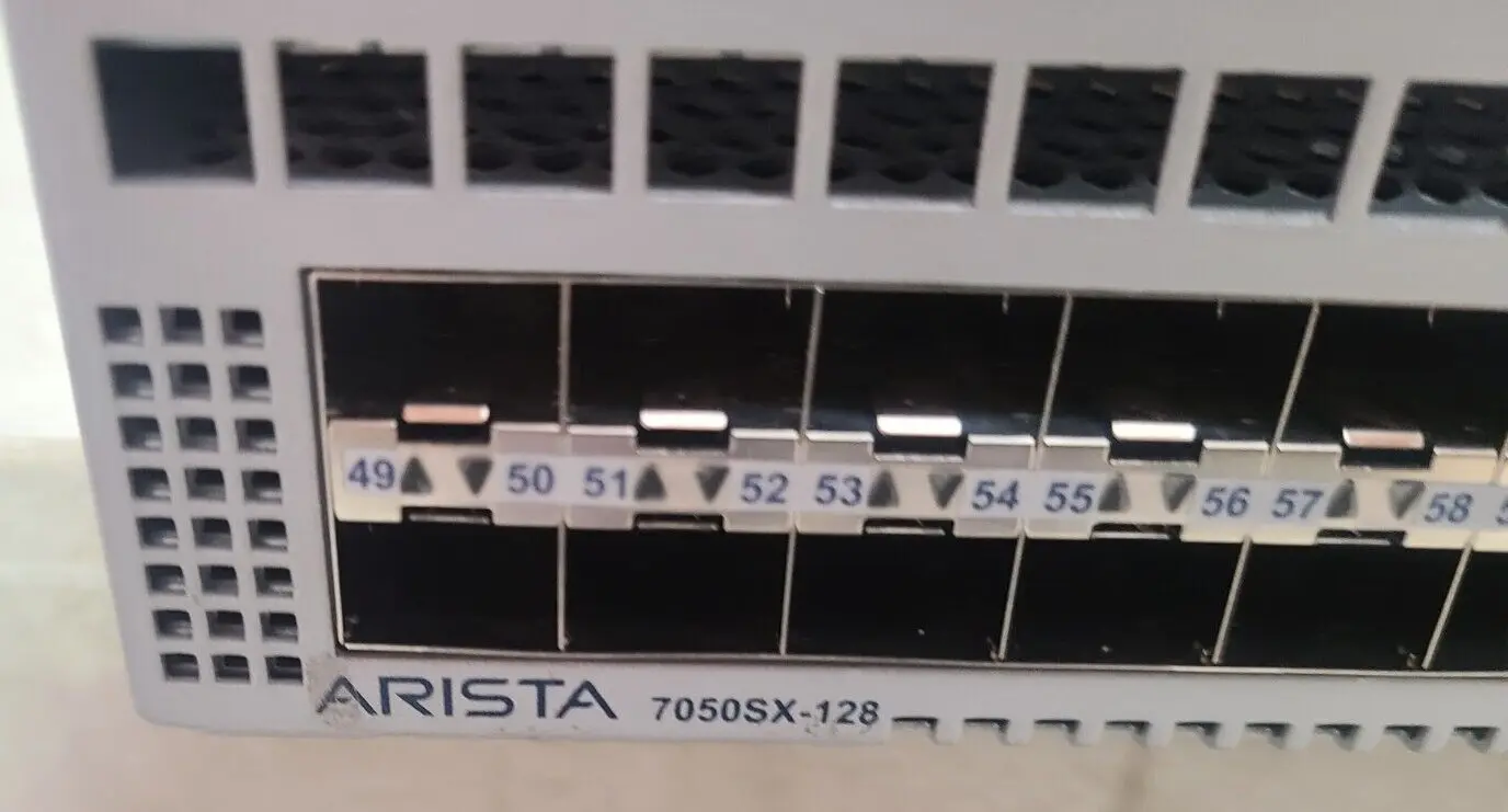 Коммутатор ARISTA DCS-7050SX-128