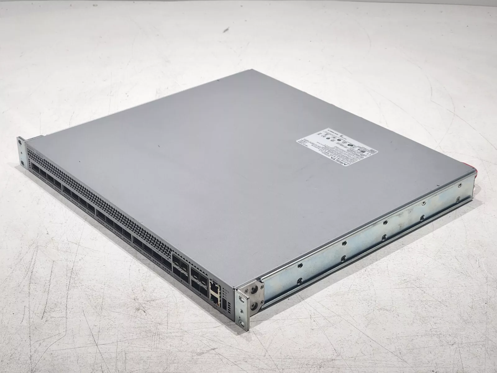 Коммутатор ARISTA DCS-7050Q-16