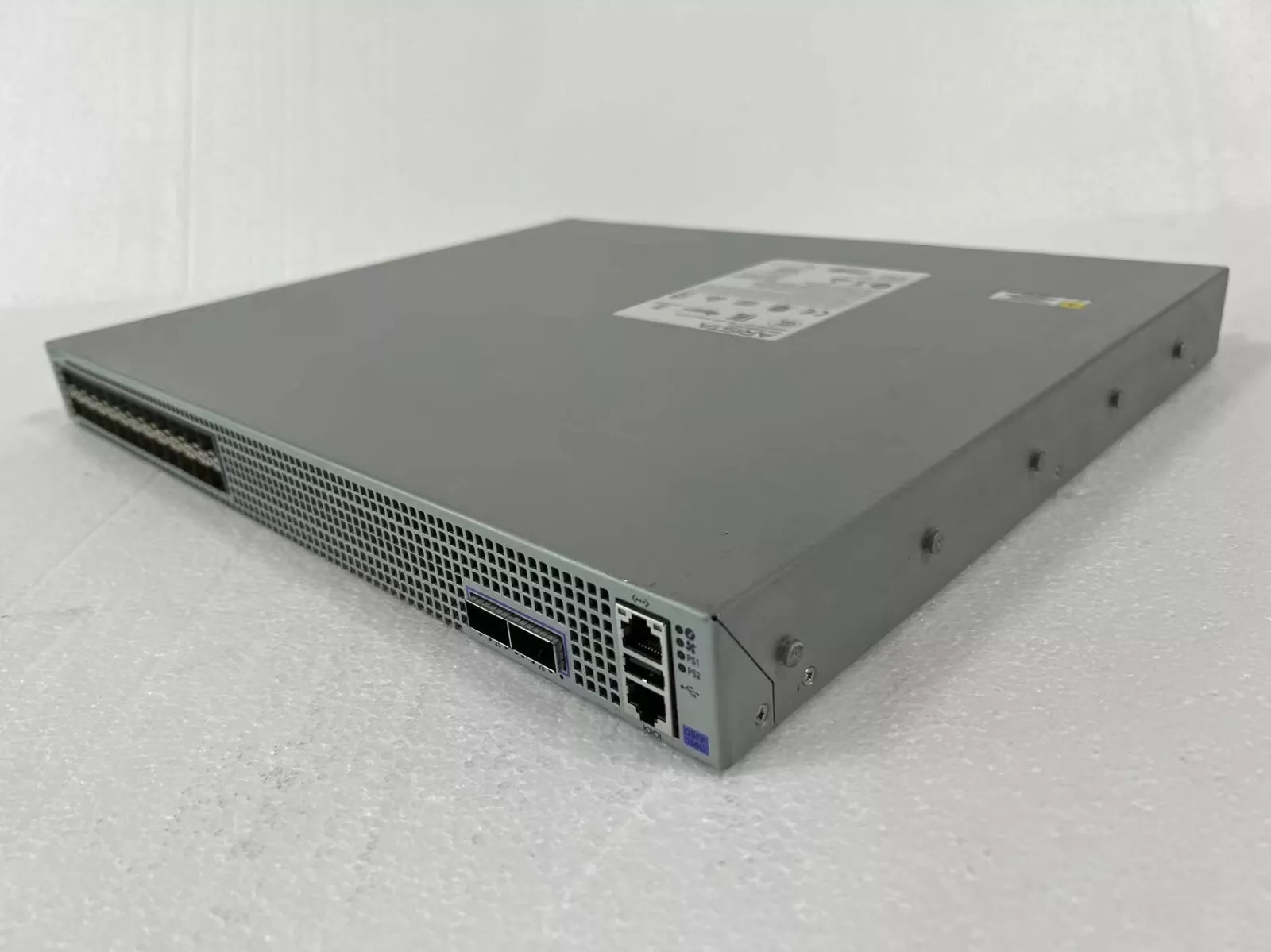 Коммутатор ARISTA DCS-7020SR-24C2