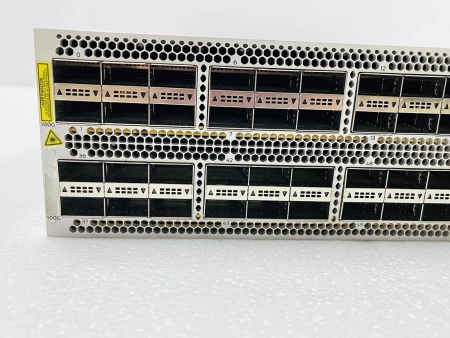 Маршрутизатор JUNIPER PTX1000-72Q