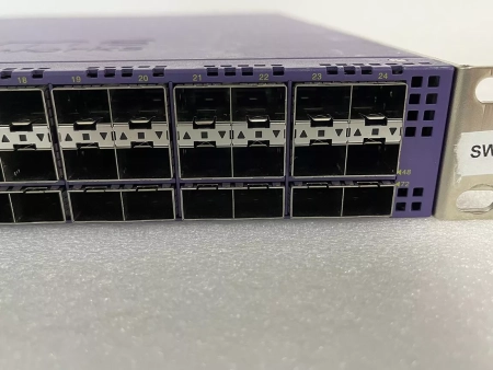 Коммутатор Extreme Summit X670-G2-72x