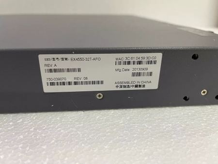 Коммутатор Juniper EX4550-32T-AFO