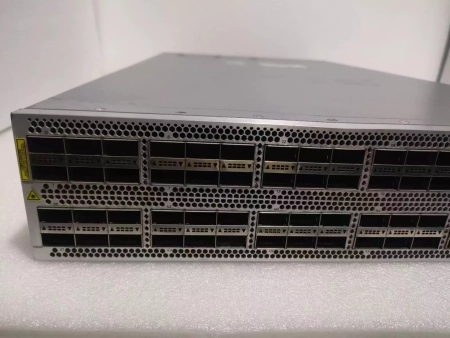 Коммутатор JUNIPER QFX10002-72Q