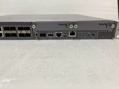 Межсетевой экран JUNIPER SRX1500-AC