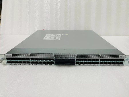 Коммутатор Arista DCS-7050SX3-48YC8-F