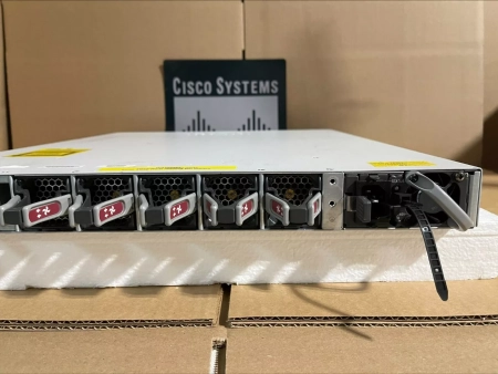 Коммутатор Cisco Catalyst C9500-40X-A