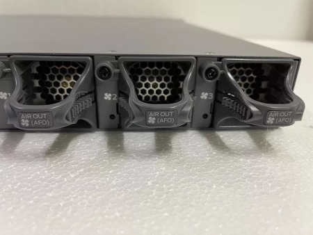 Коммутатор Juniper EX4550-32T-AFO