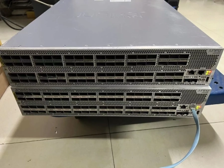 Маршрутизатор JUNIPER PTX1000-72Q