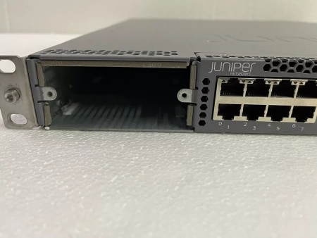 Коммутатор Juniper EX4550-32T-AFO