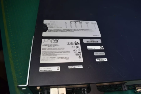 Маршрутизатор Juniper MX10-T-AC